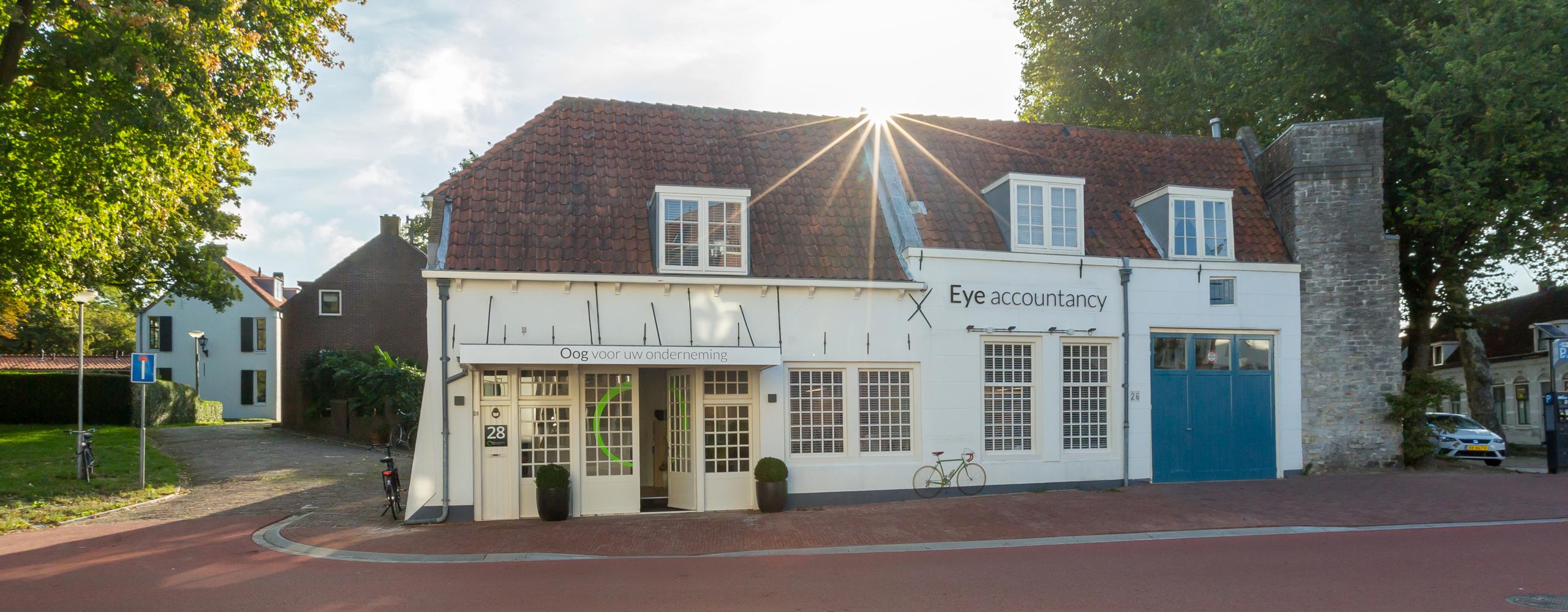 Eye accountancy